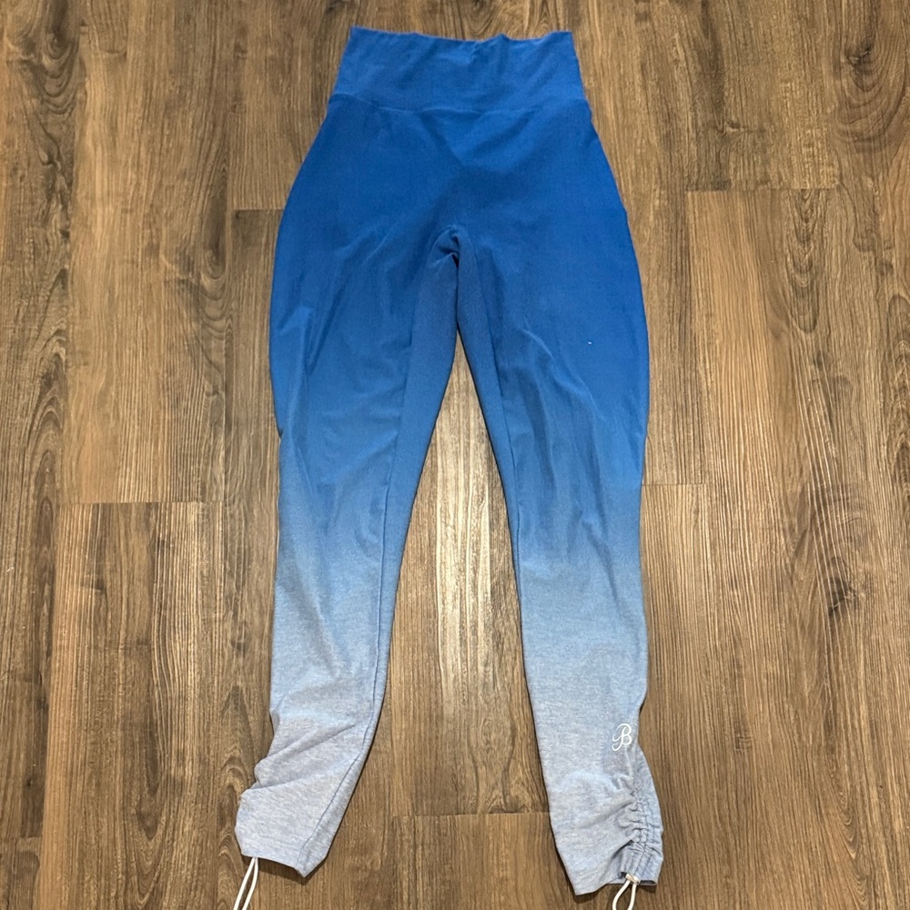 Bombshell Sportswear Blue to Gray Ombre Leggings